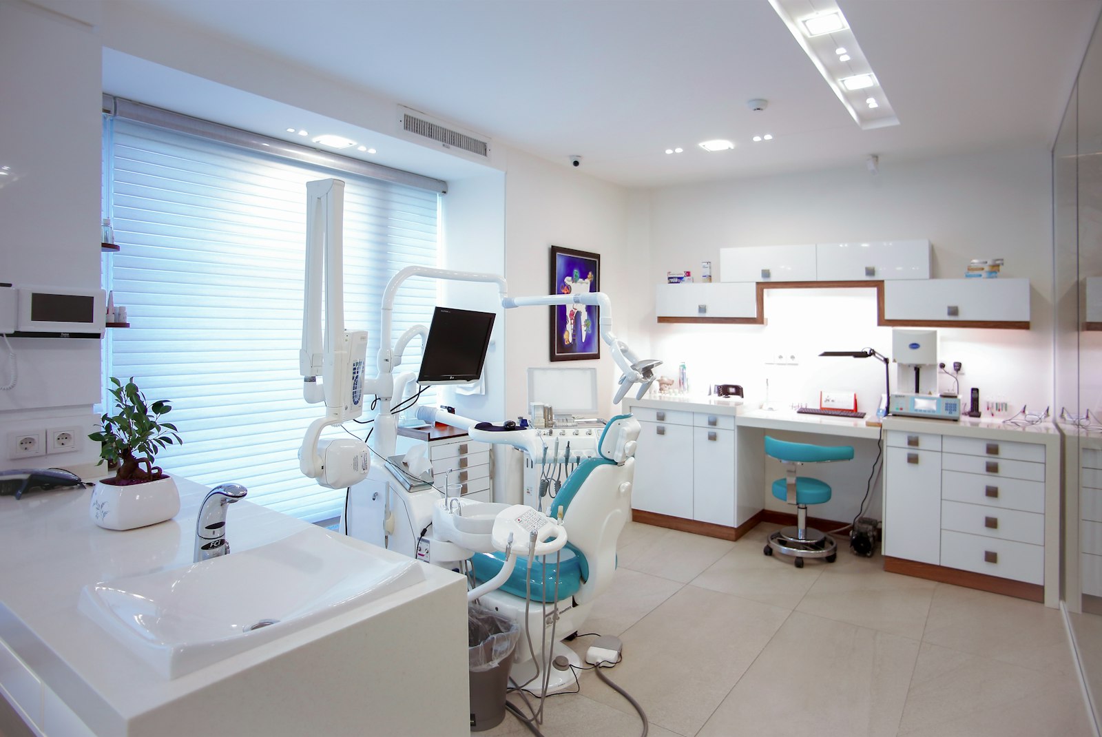 Dental clinic treatment room